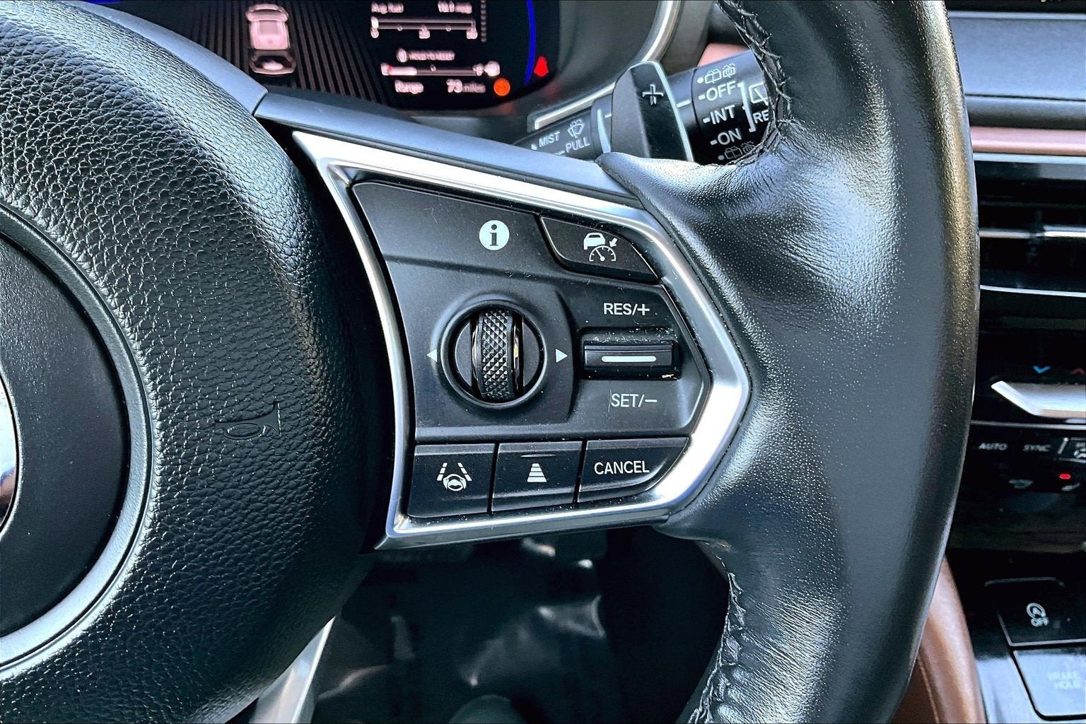 2023 Acura MDX w/Technology Package