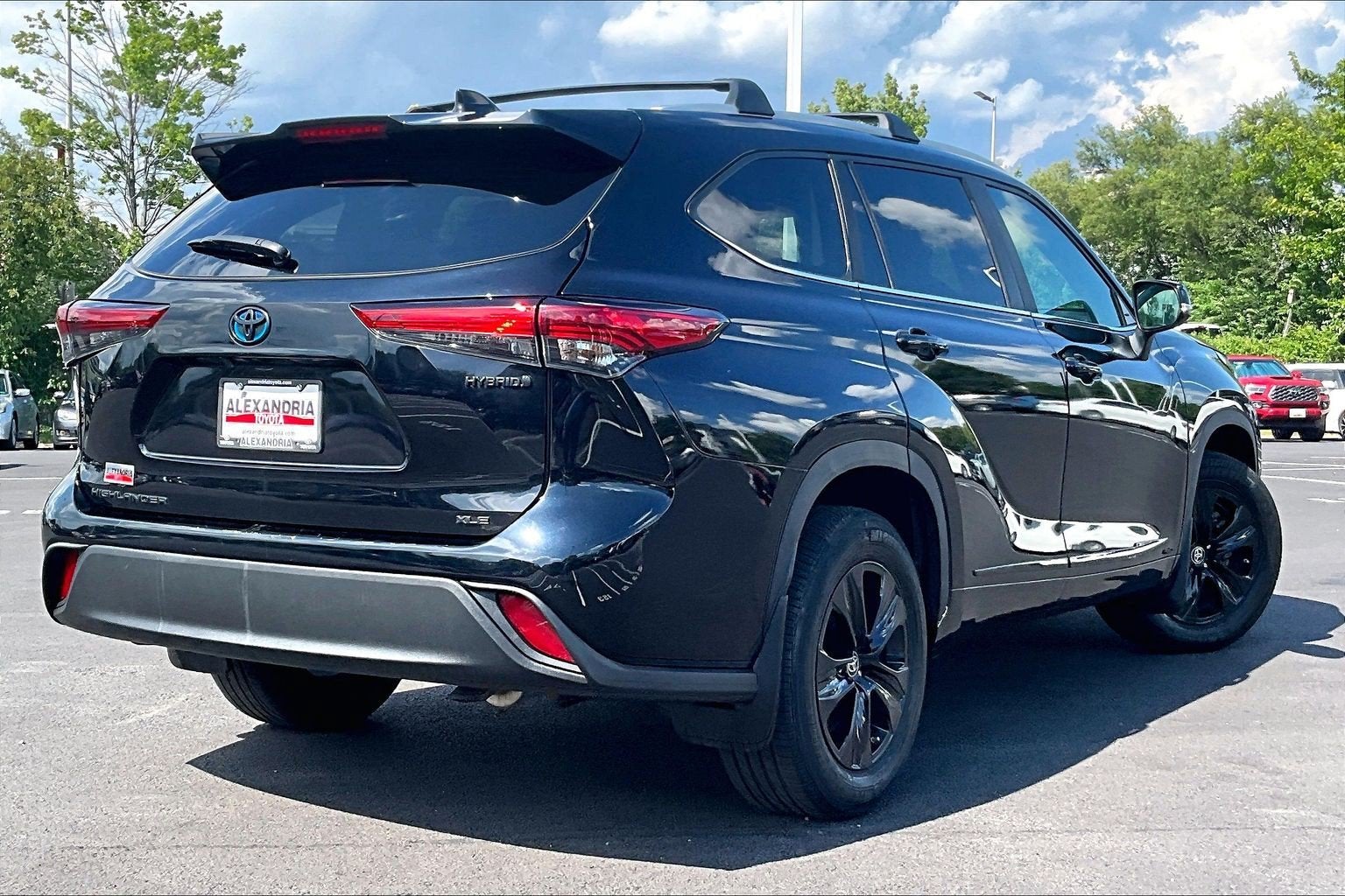 2023 Toyota Highlander Hybrid Bronze Edition