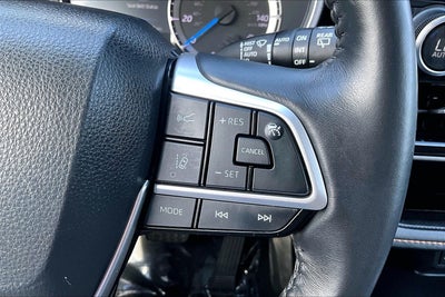 2023 Toyota Highlander Hybrid Bronze Edition