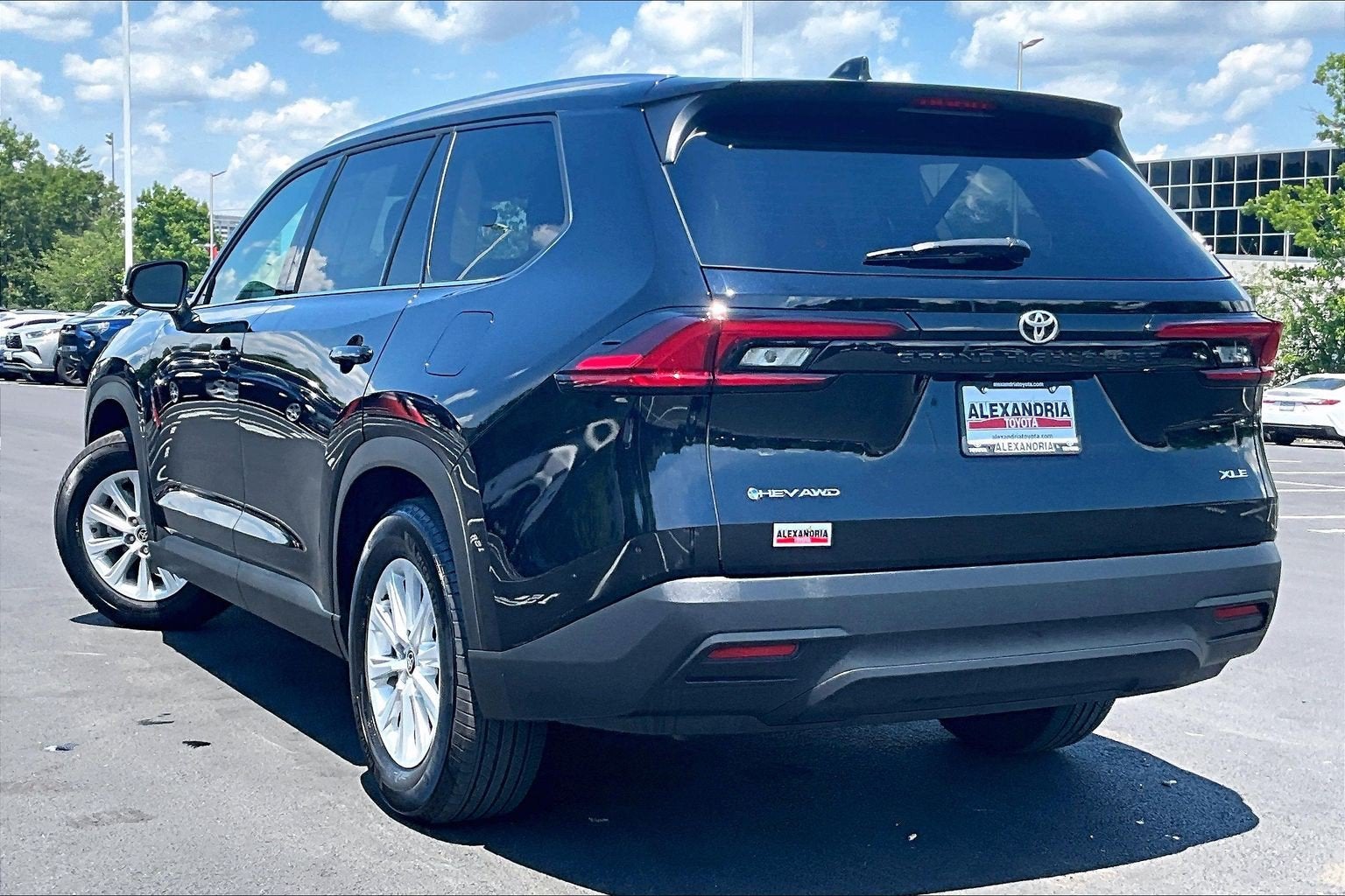2025 Toyota Grand Highlander Hybrid XLE