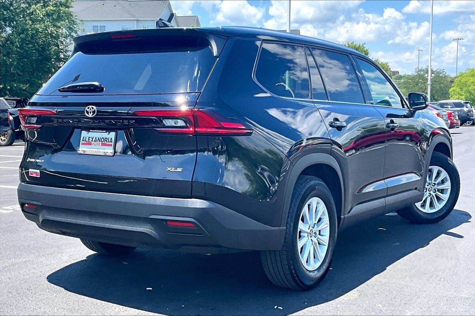 2025 Toyota Grand Highlander Hybrid XLE
