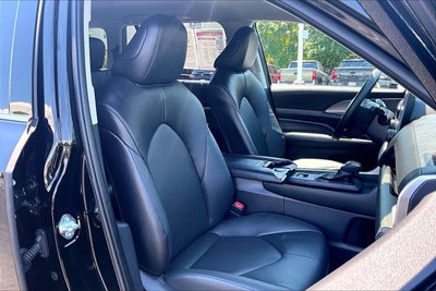 2025 Toyota Grand Highlander Hybrid XLE