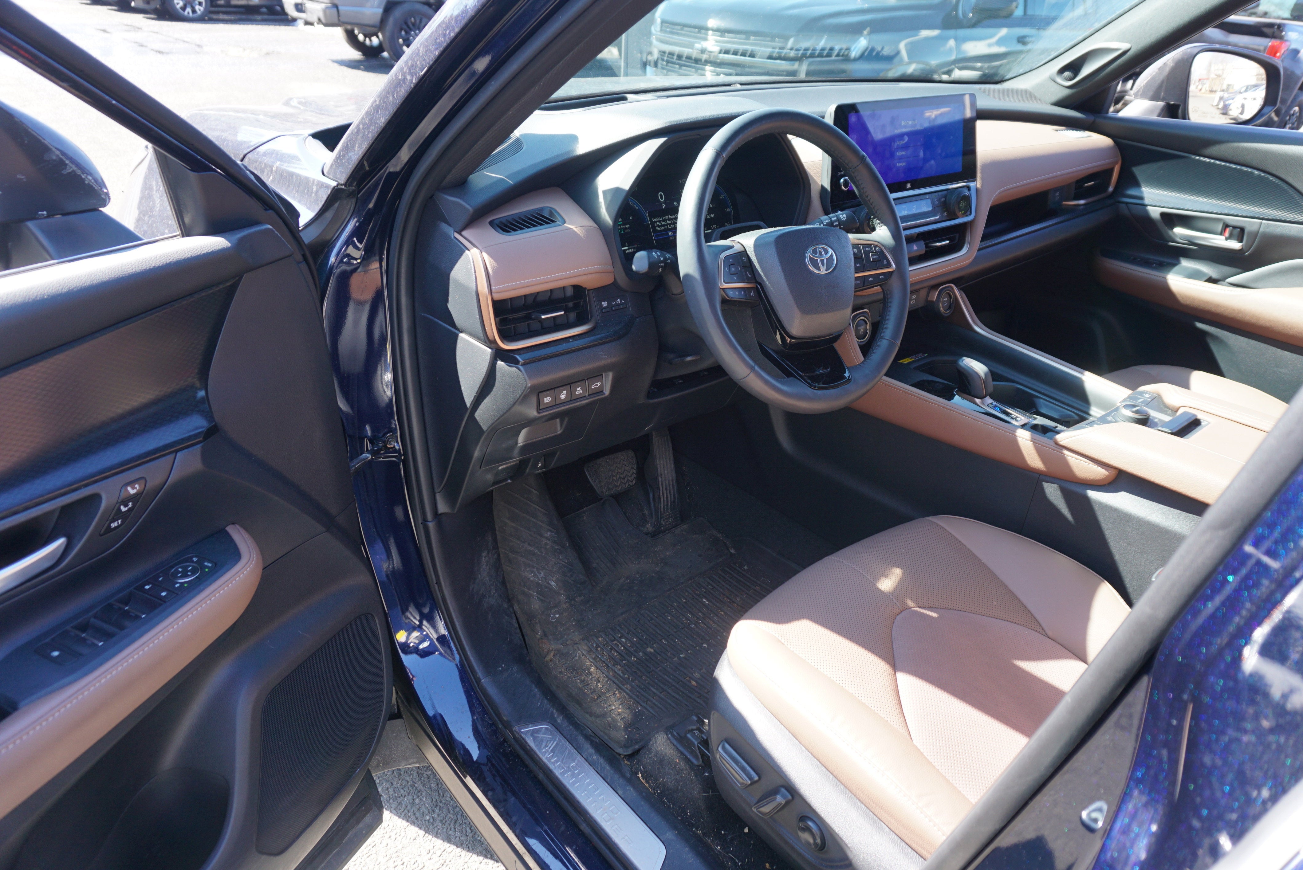 2024 Toyota Grand Highlander Hybrid MAX Platinum