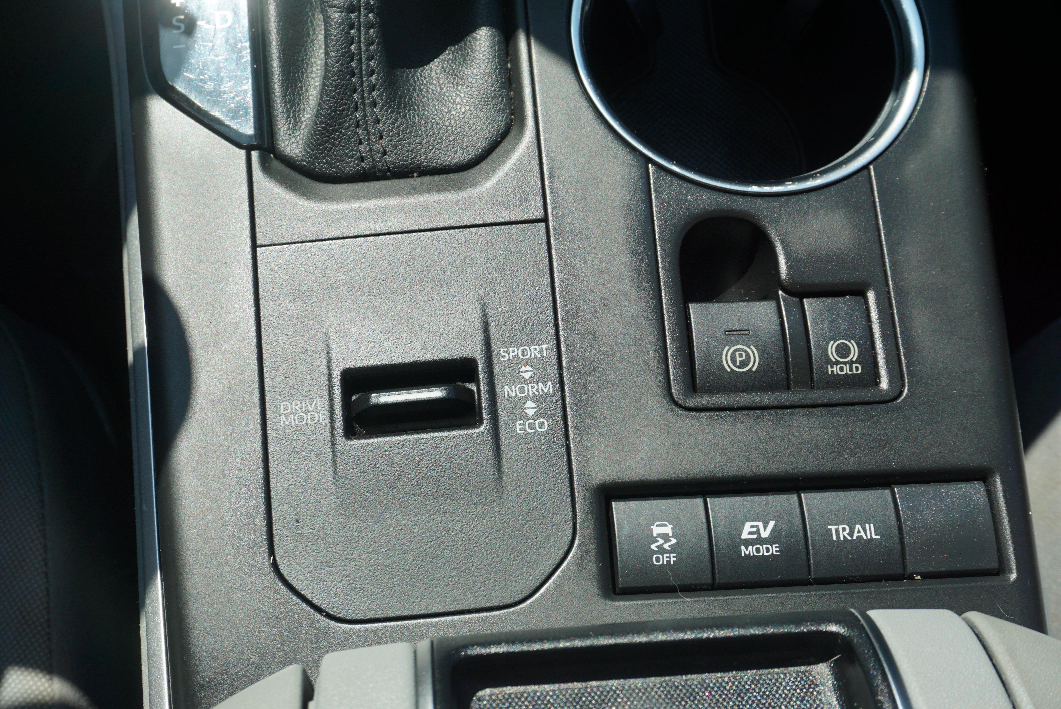 2020 Toyota Highlander Hybrid LE