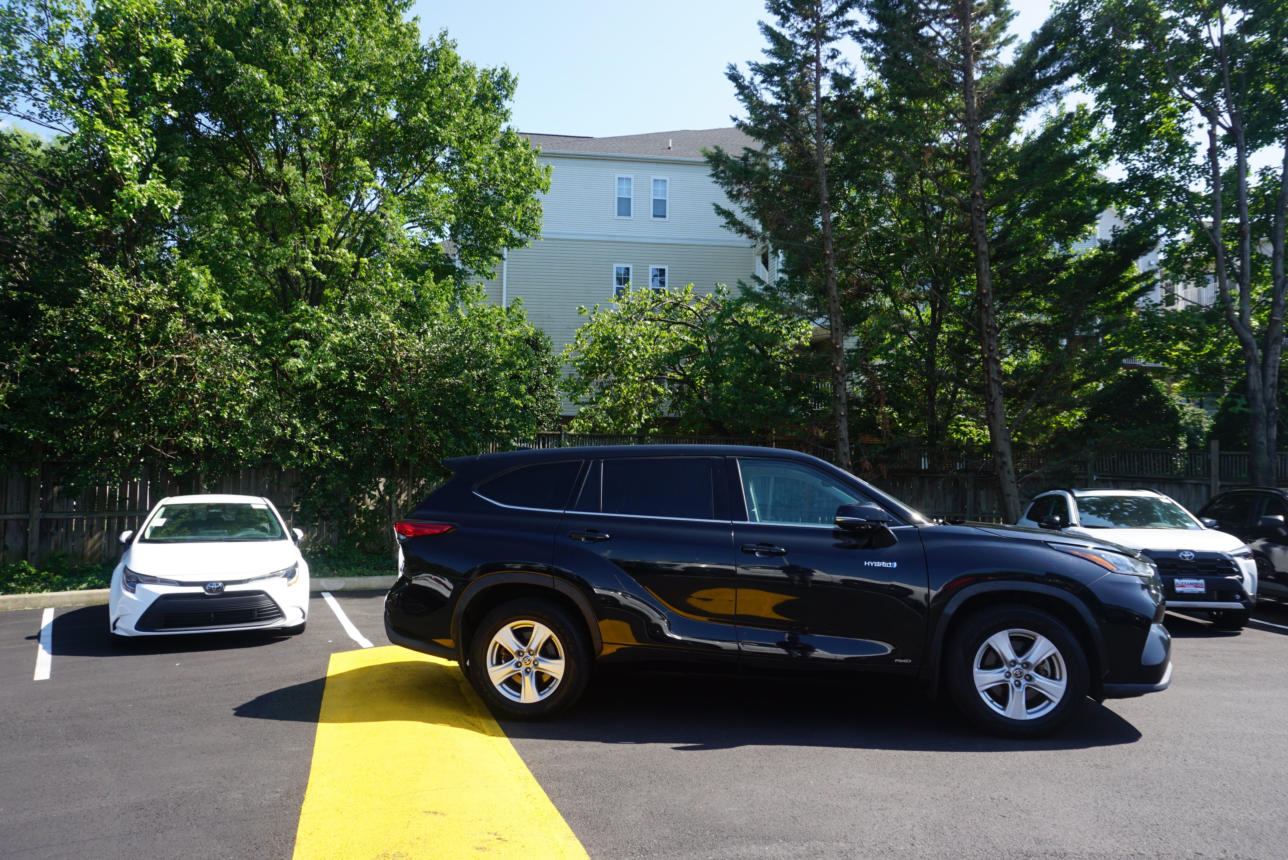 2020 Toyota Highlander Hybrid LE
