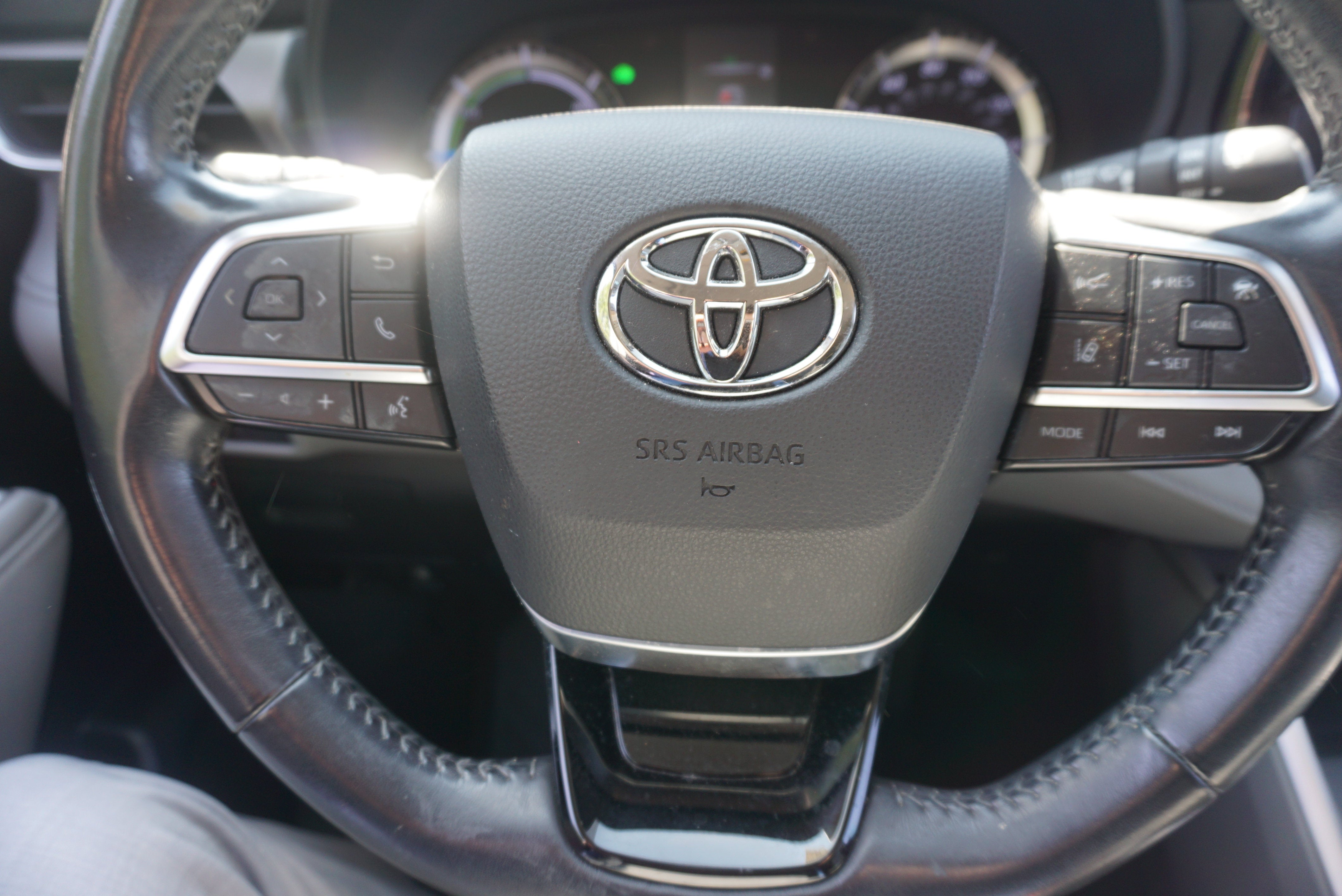2020 Toyota Highlander Hybrid LE