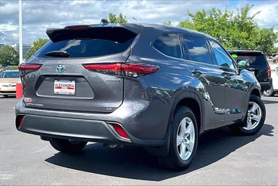 2022 Toyota Highlander Hybrid LE