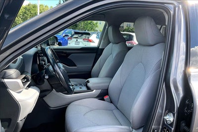 2022 Toyota Highlander Hybrid LE