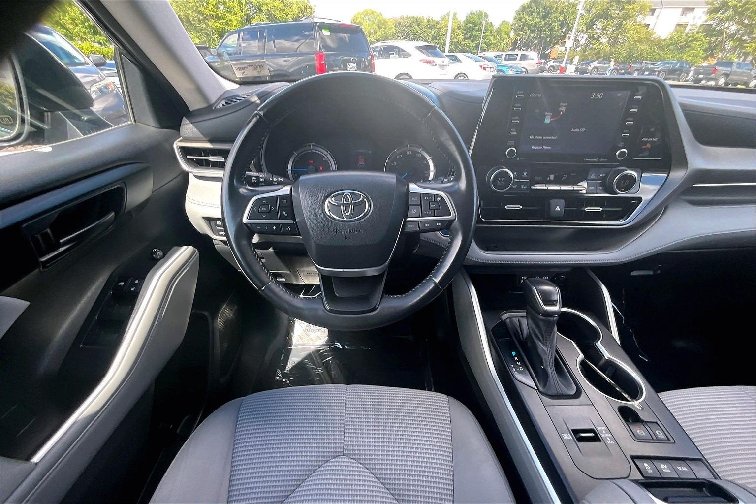 2022 Toyota Highlander Hybrid LE