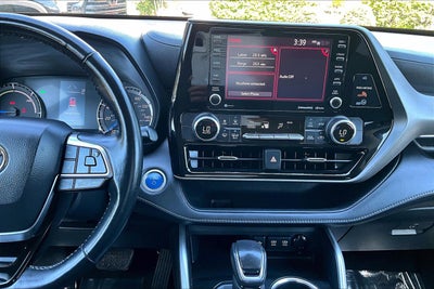 2021 Toyota Highlander Hybrid LE