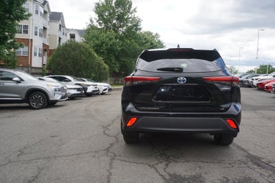2023 Toyota Highlander Hybrid LE