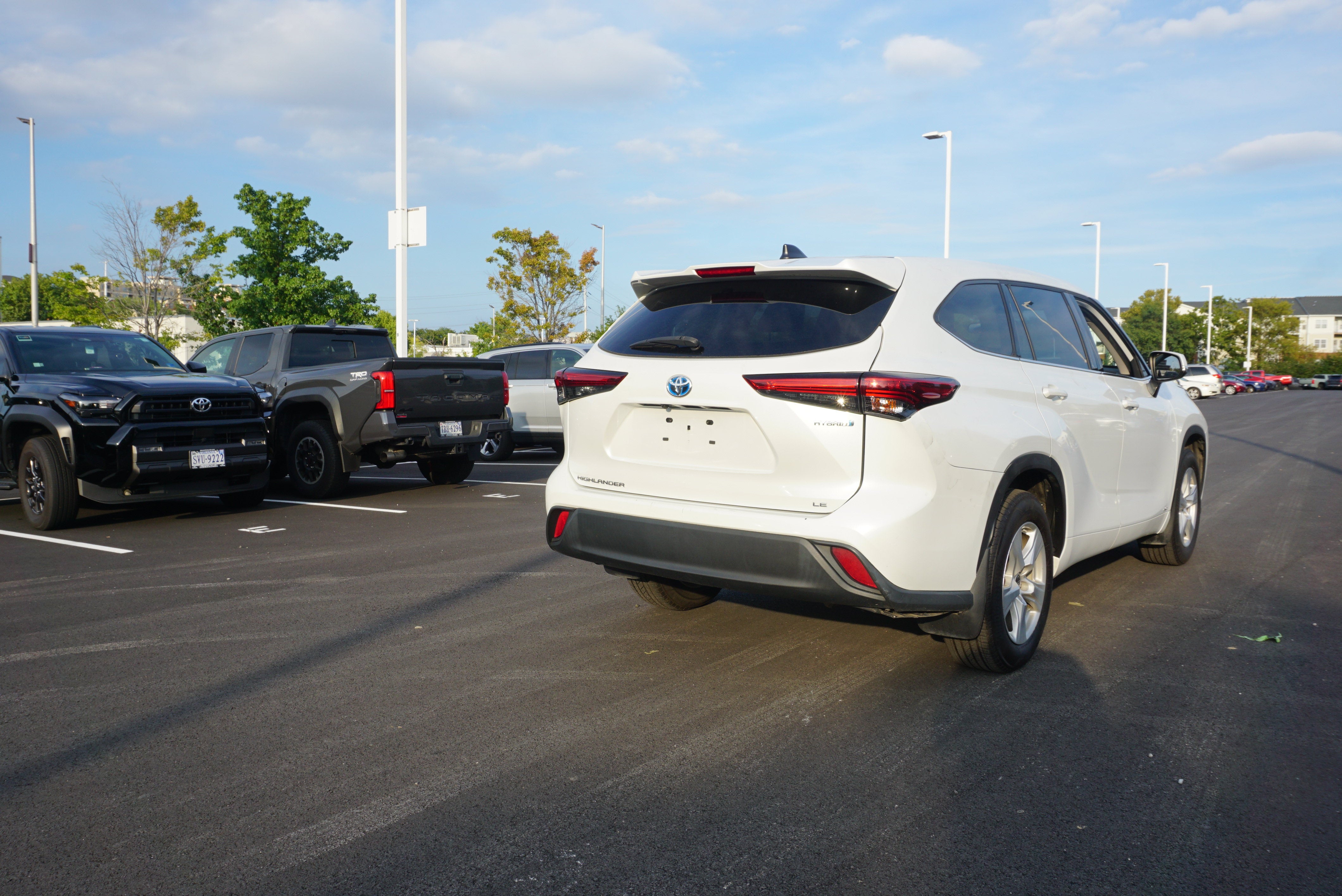 2022 Toyota Highlander Hybrid LE