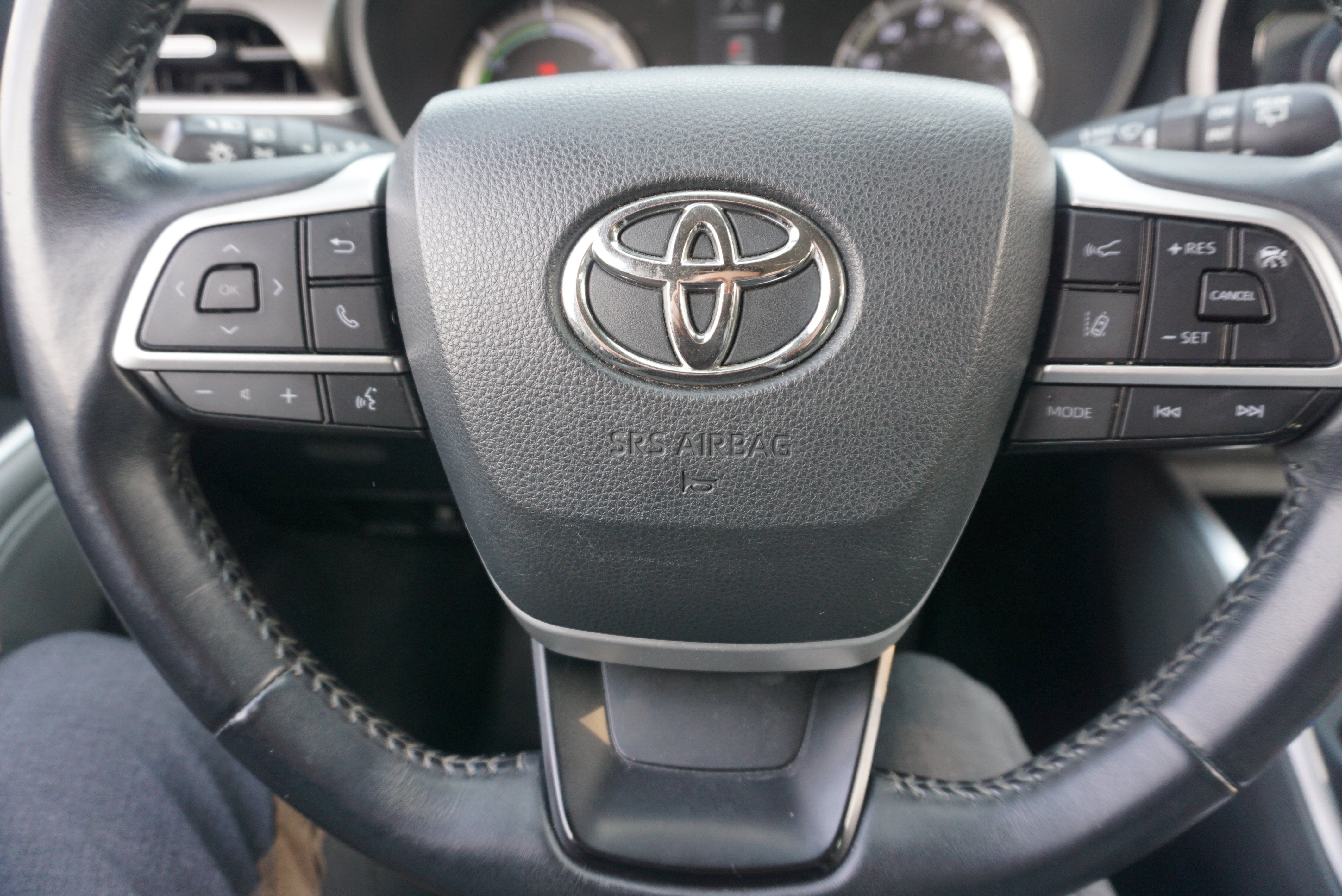 2022 Toyota Highlander Hybrid LE