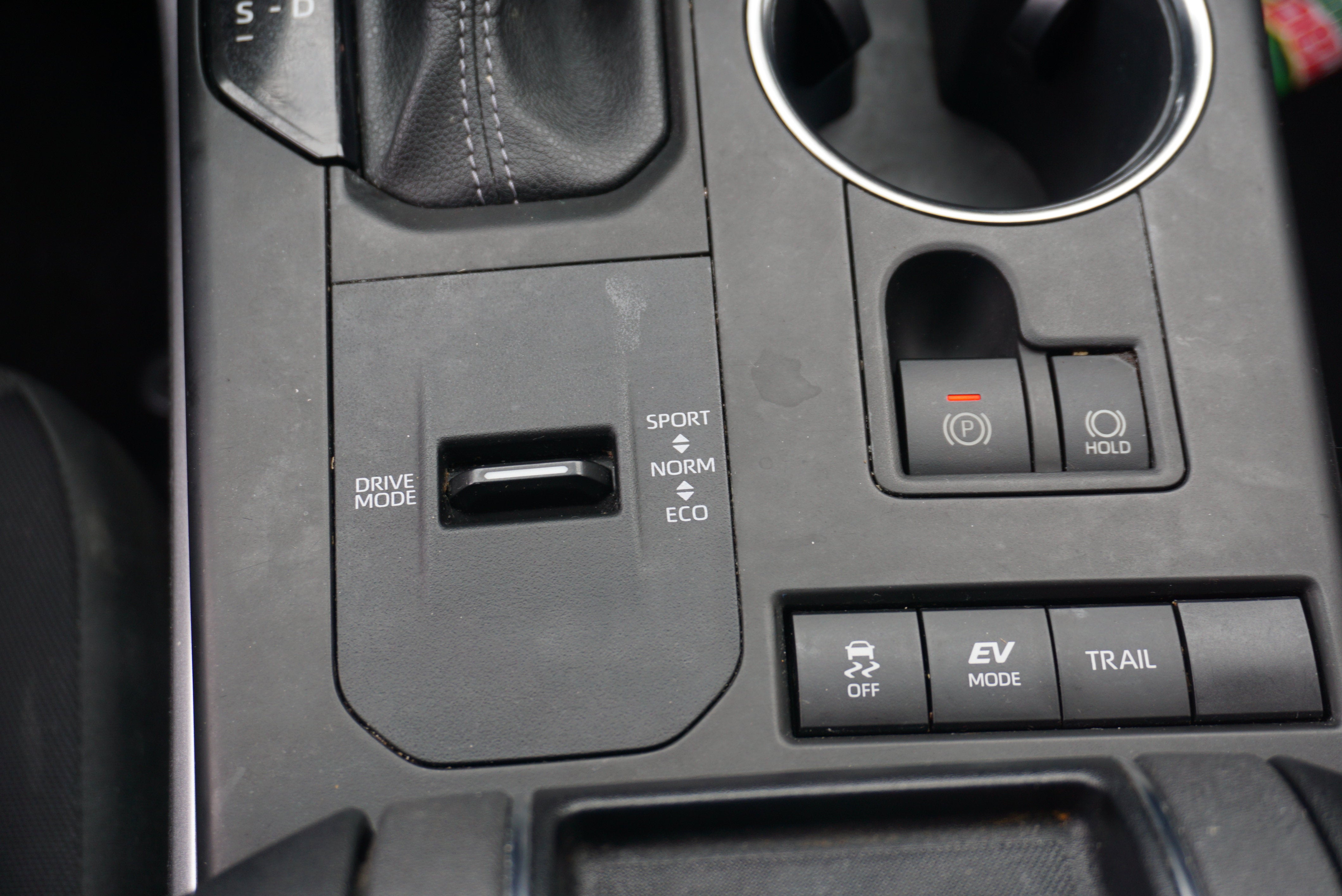 2022 Toyota Highlander Hybrid LE