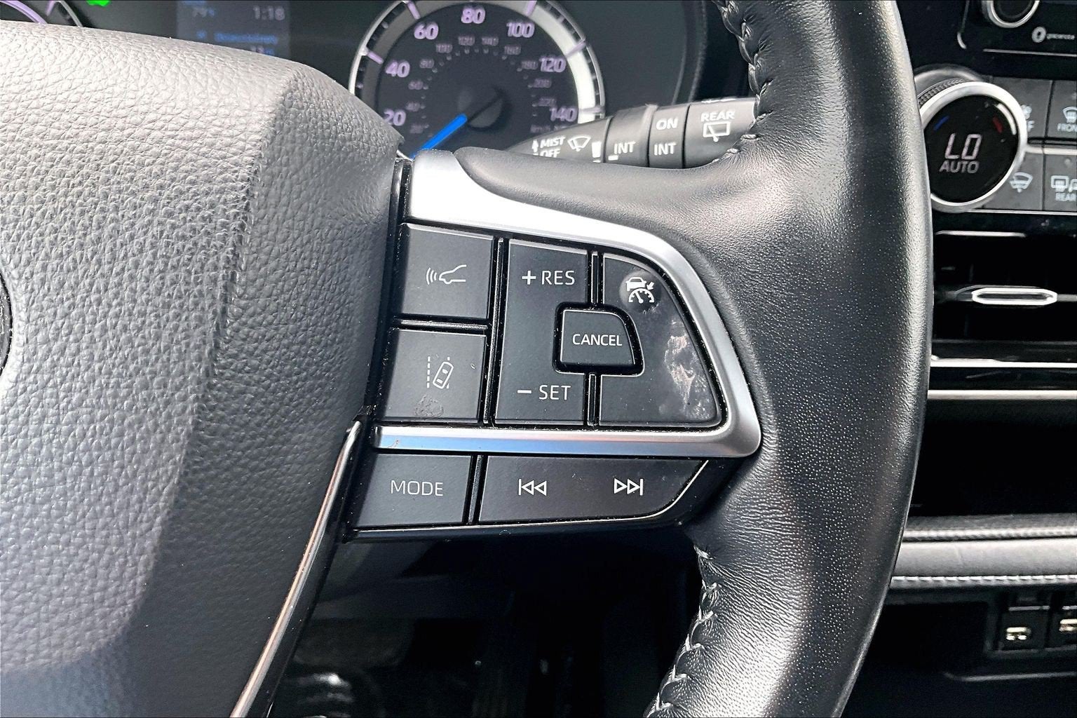2021 Toyota Highlander Hybrid LE