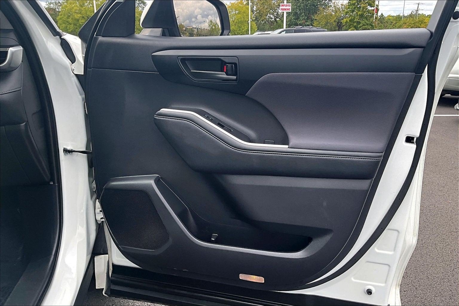 2021 Toyota Highlander Hybrid LE