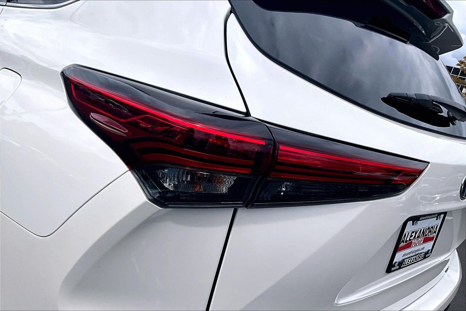 2021 Toyota Highlander Hybrid LE