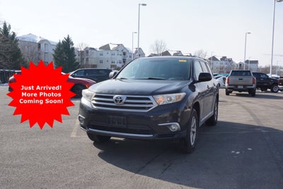 2012 Toyota Highlander 4WD 4dr V6 (Natl)