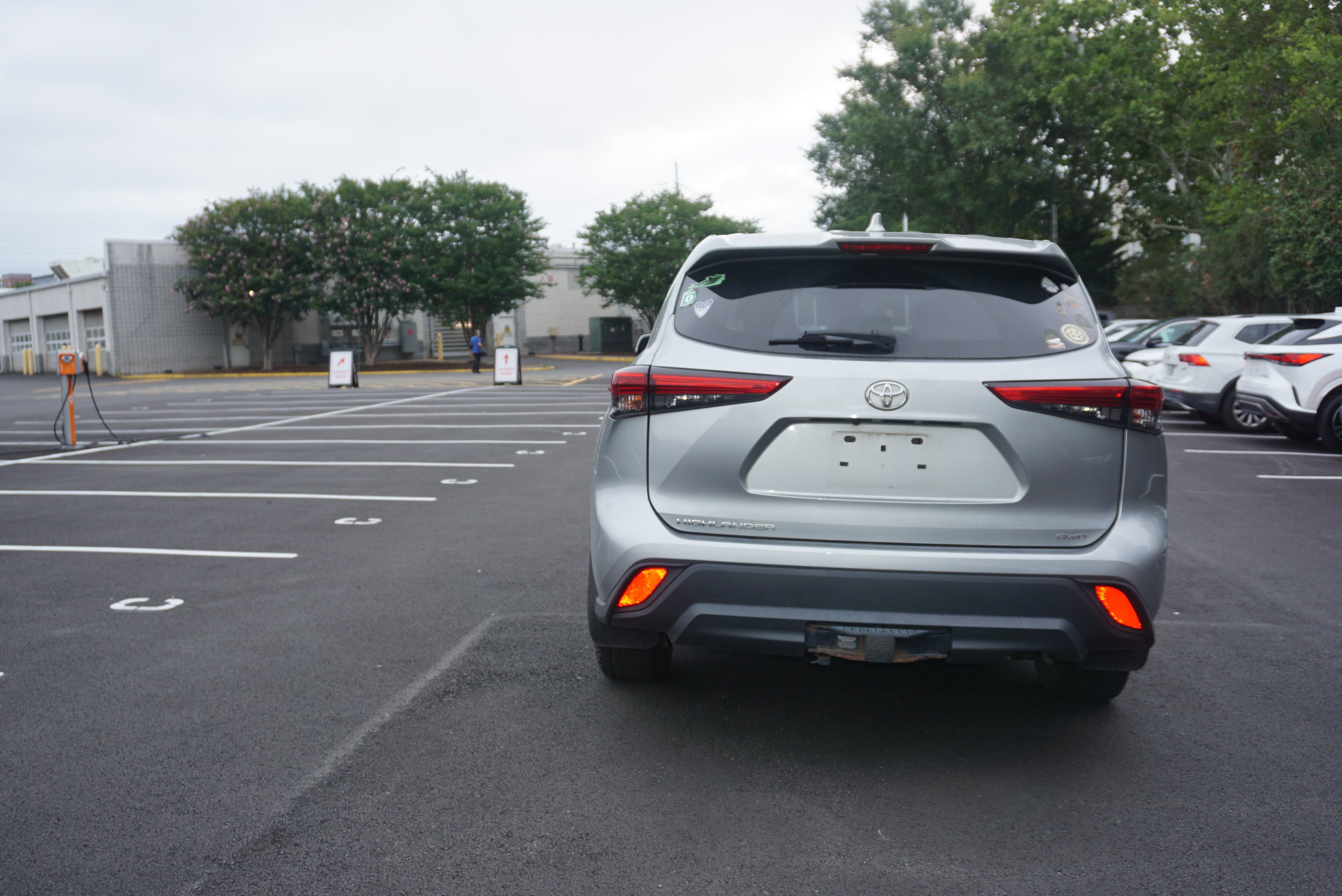 2022 Toyota Highlander LE