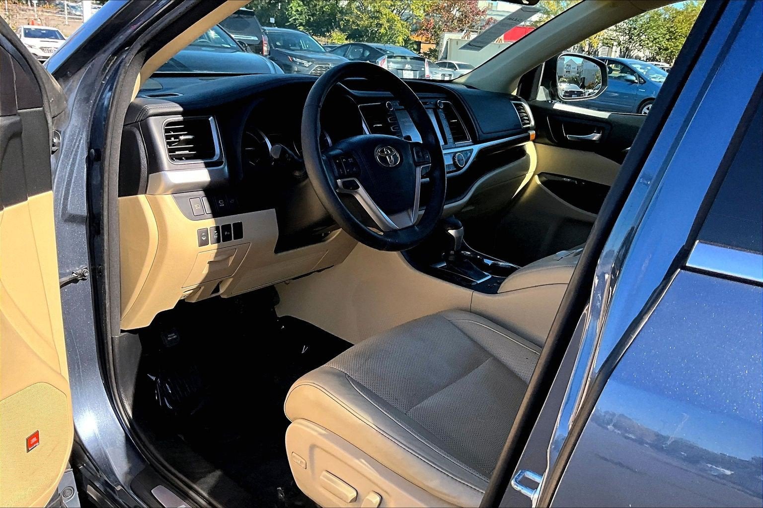 2018 Toyota Highlander Hybrid Limited Platinum