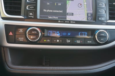 2016 Toyota Highlander Base