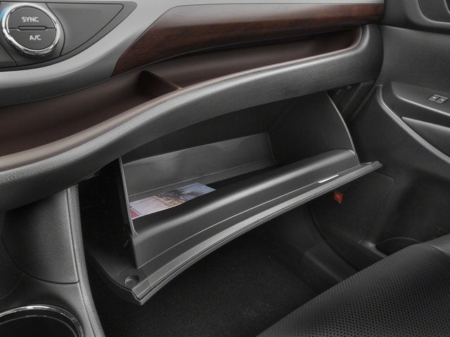2016 Toyota Highlander Base