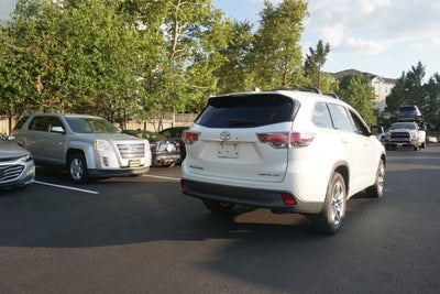 2016 Toyota Highlander Base