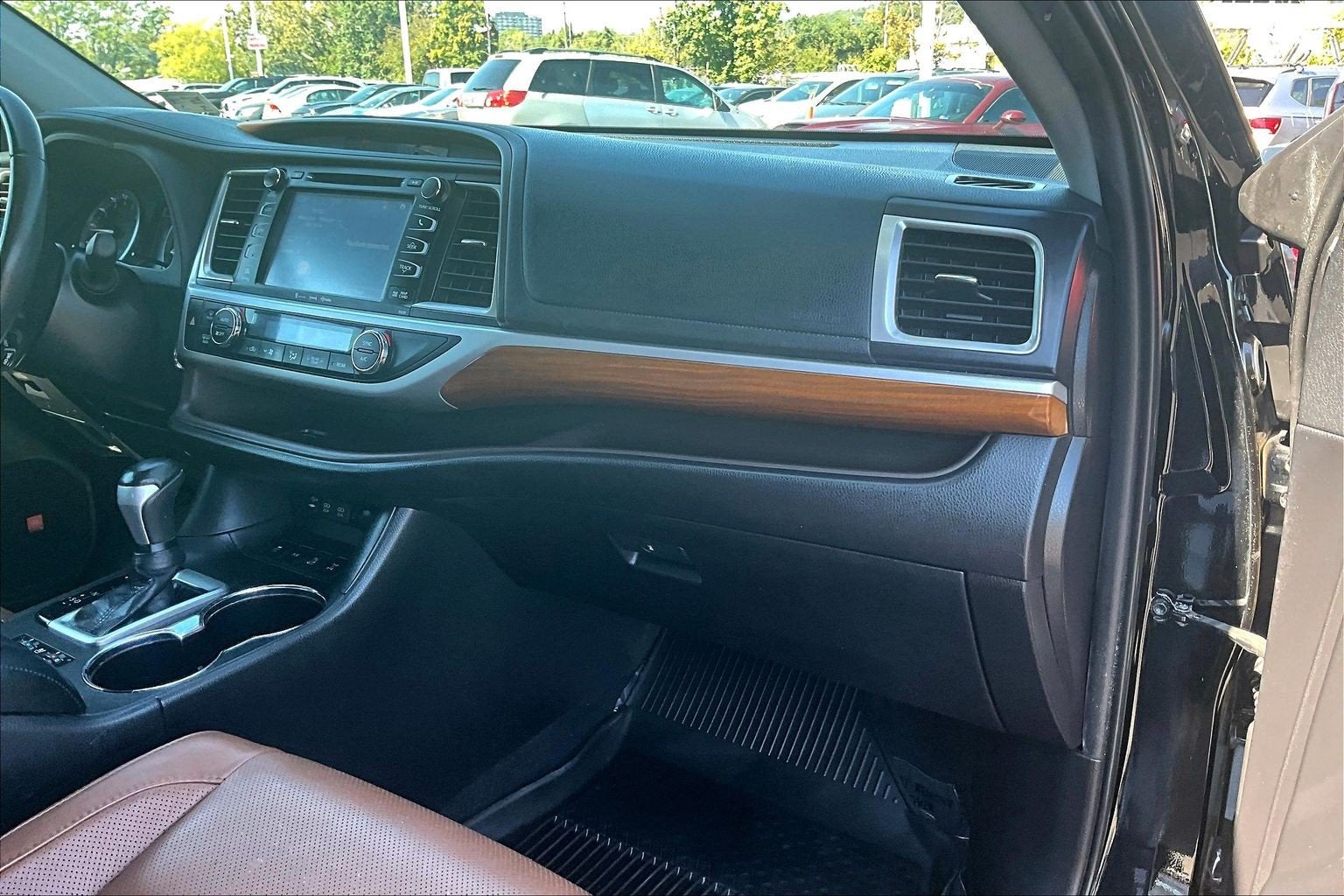 2019 Toyota Highlander Limited Platinum