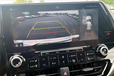 2021 Toyota Highlander Hybrid Platinum