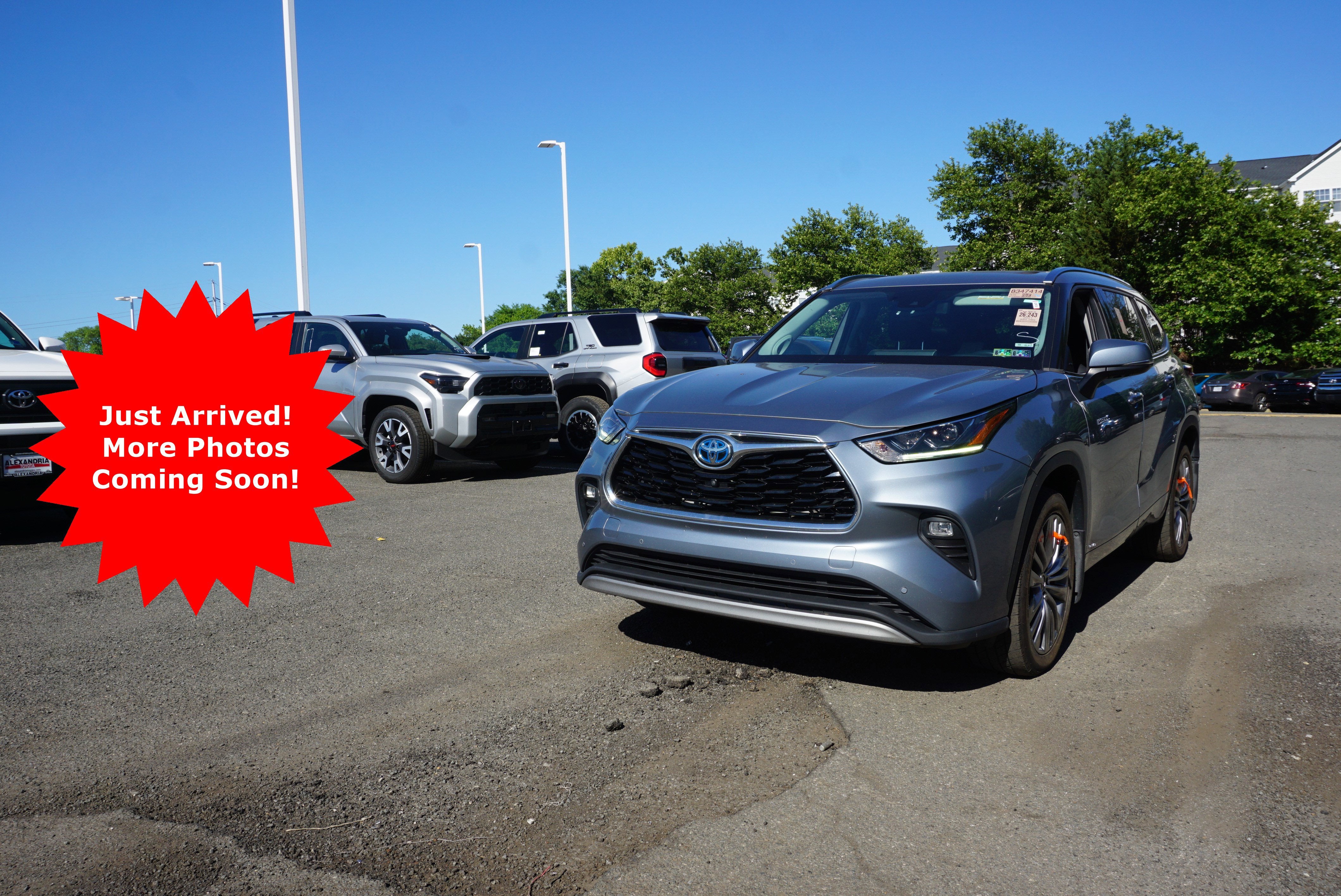 2021 Toyota Highlander Hybrid Platinum
