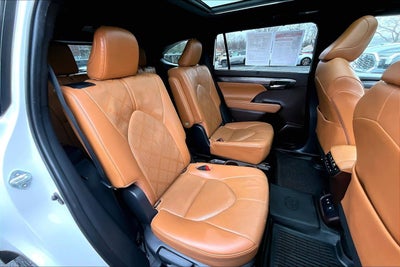 2021 Toyota Highlander Platinum