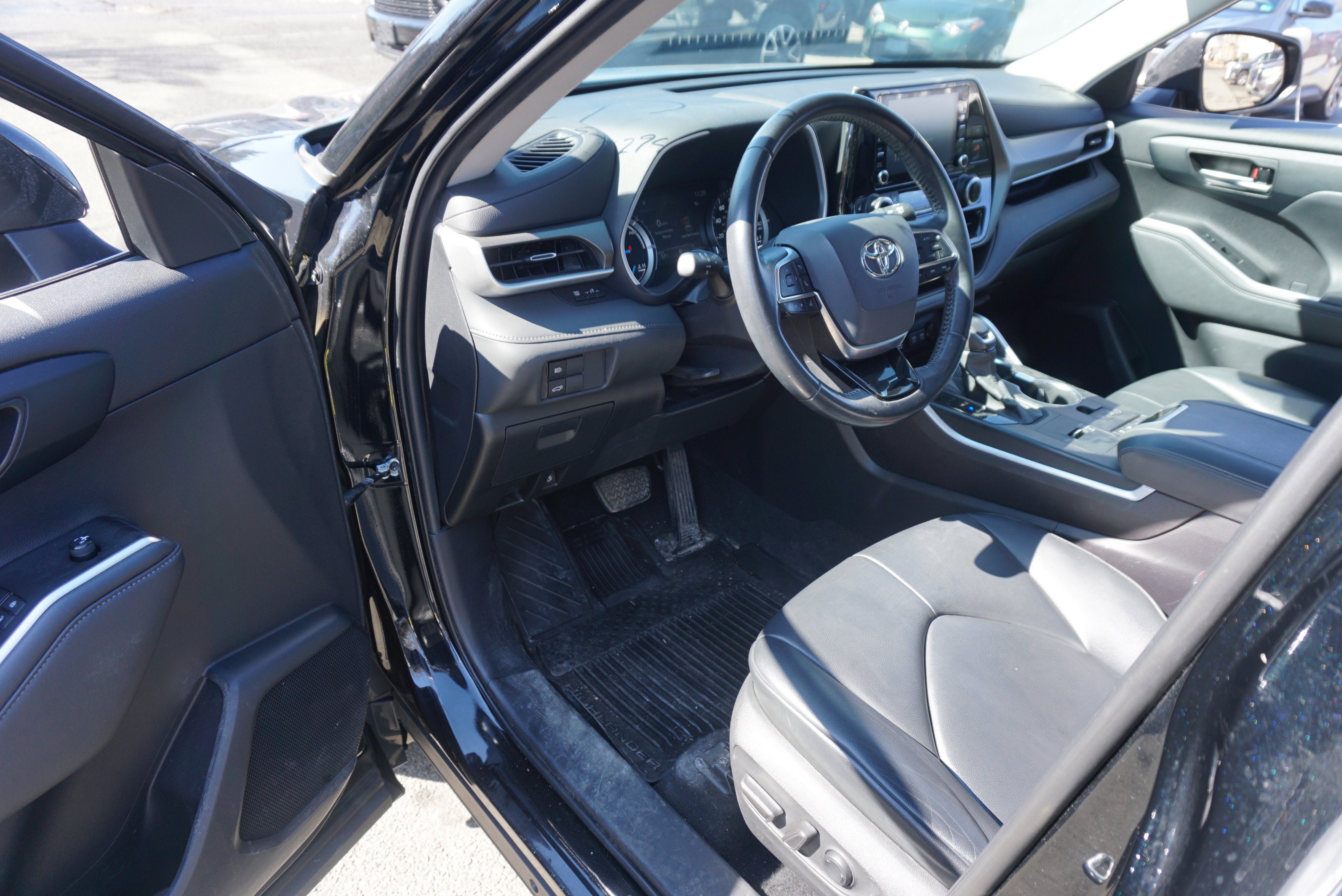 2021 Toyota Highlander Hybrid XLE