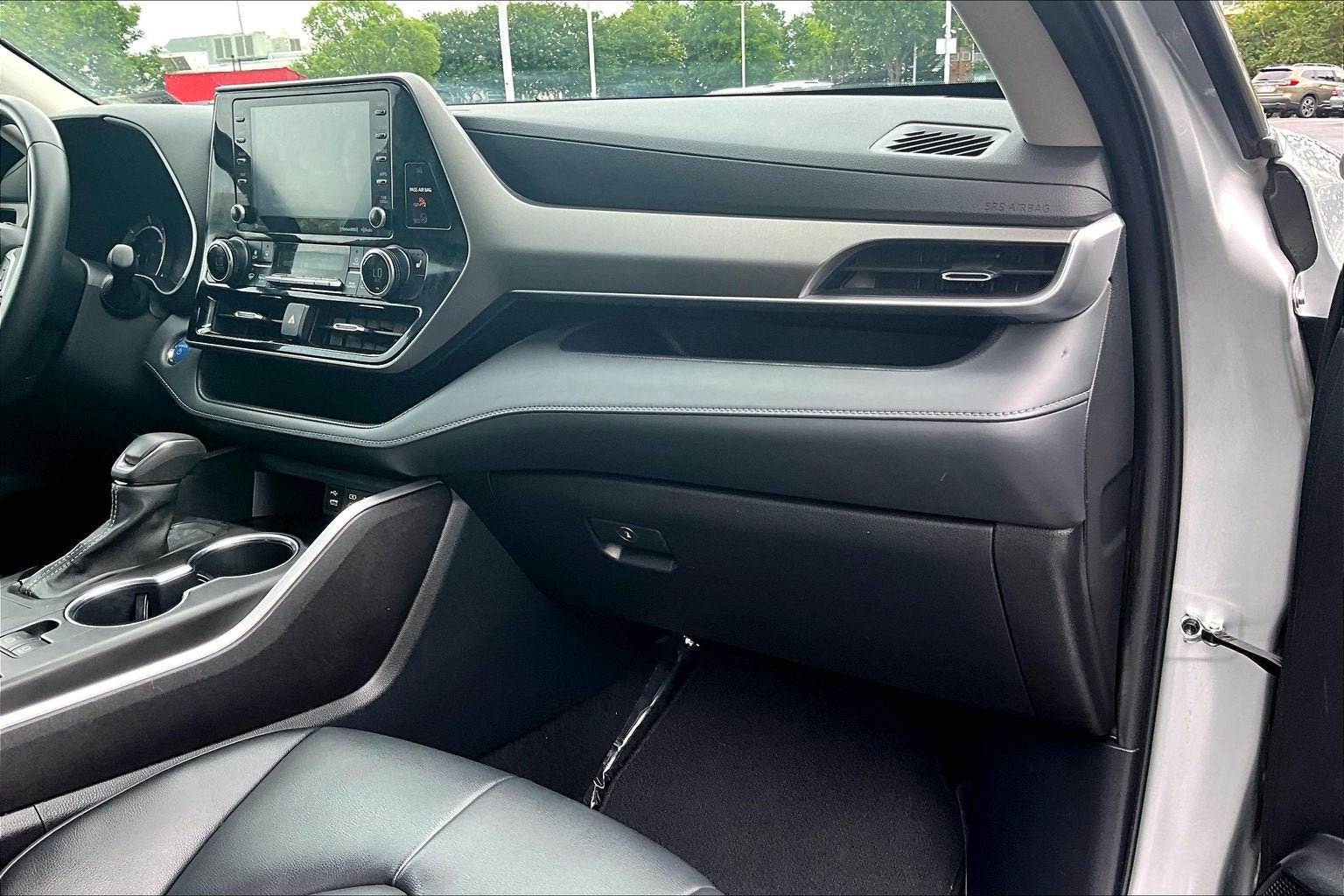 2022 Toyota Highlander Base