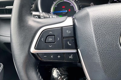 2022 Toyota Highlander Hybrid XLE