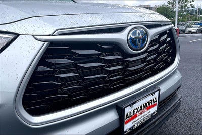 2022 Toyota Highlander Hybrid XLE