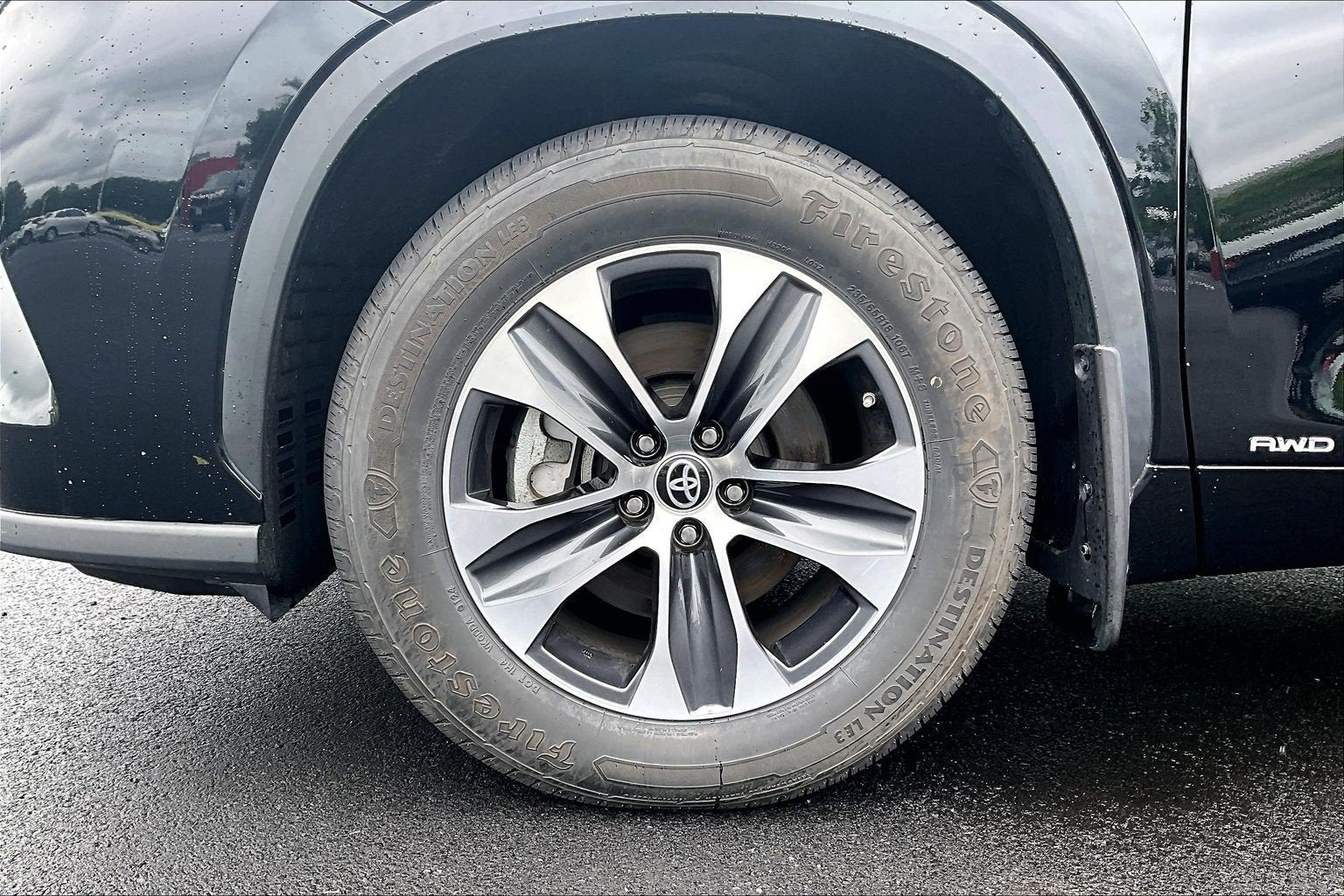 2022 Toyota Highlander Base