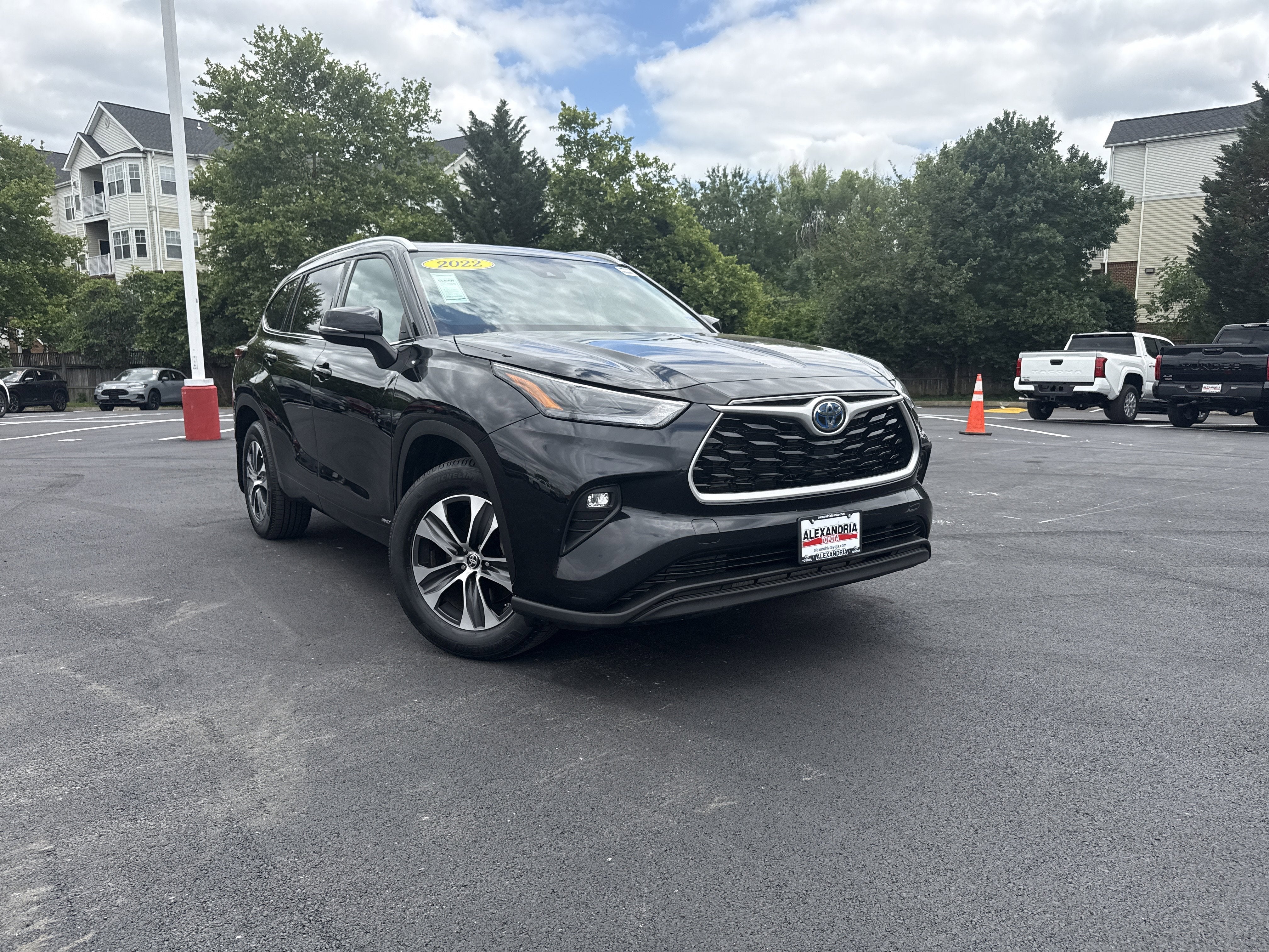 2022 Toyota Highlander Hybrid XLE