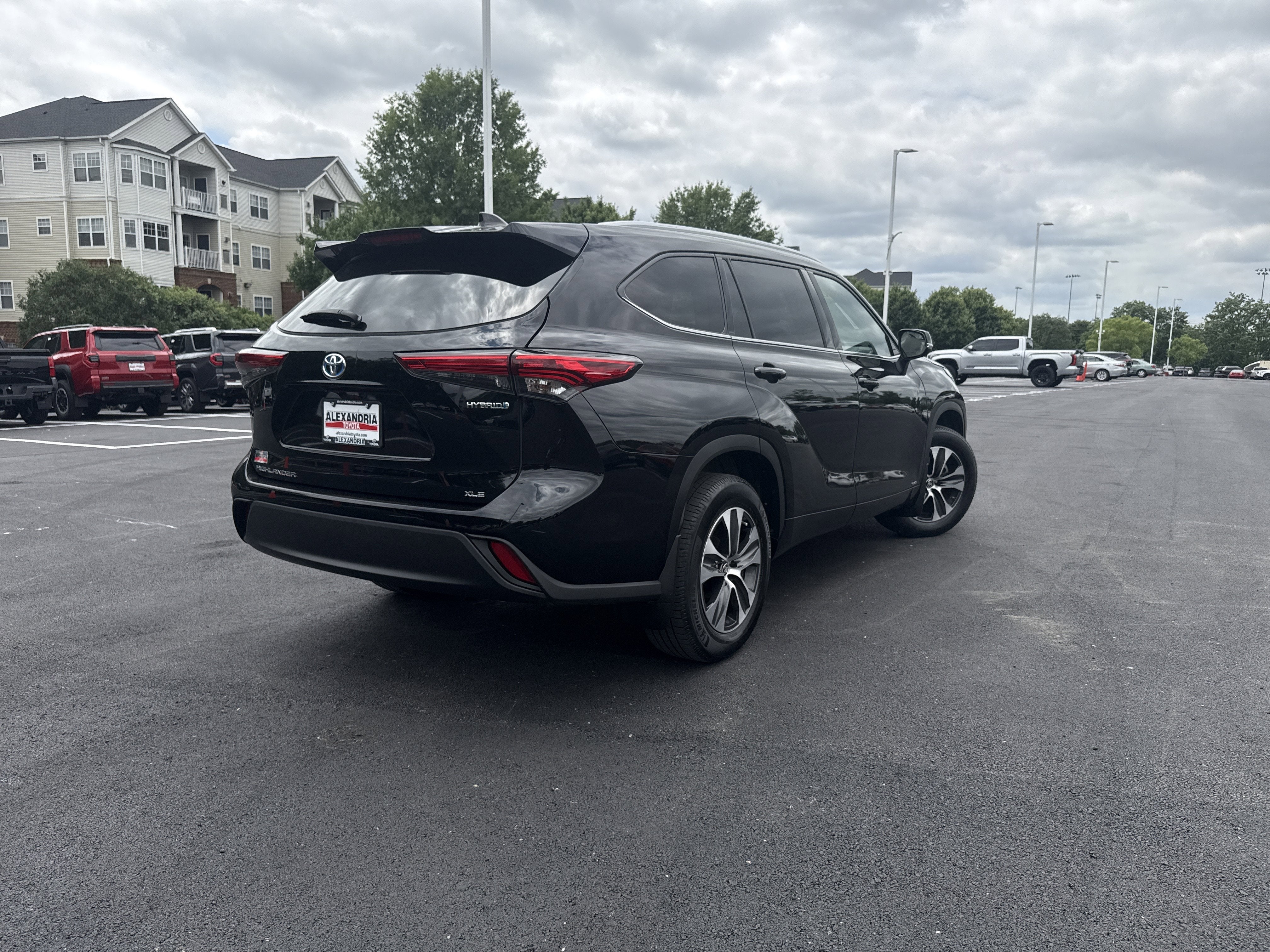 2022 Toyota Highlander Hybrid XLE