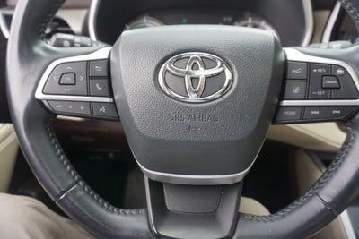 2022 Toyota Highlander Hybrid XLE