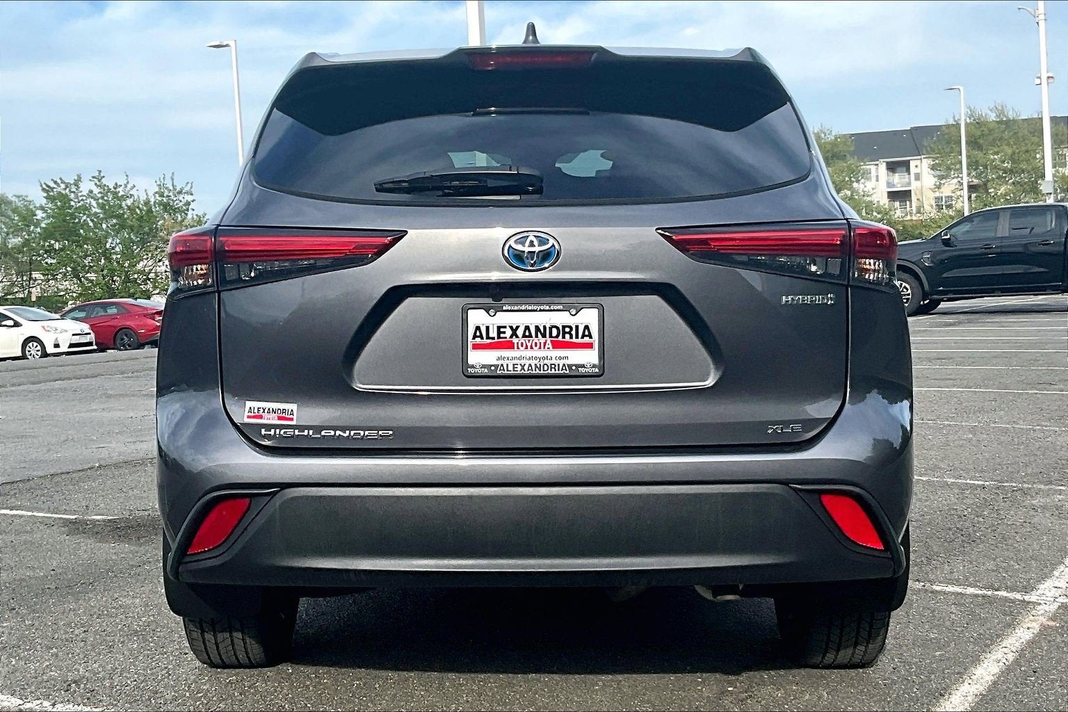 2022 Toyota Highlander Hybrid XLE