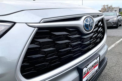 2022 Toyota Highlander Base