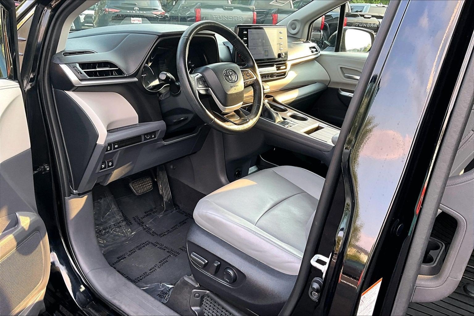 2022 Toyota Sienna XLE