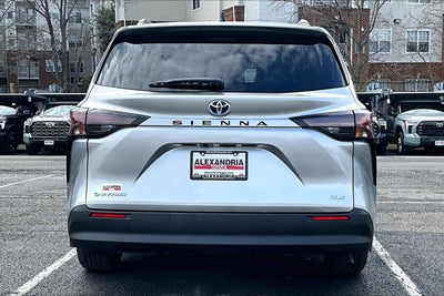 2025 Toyota Sienna XLE