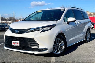 2023 Toyota Sienna XLE