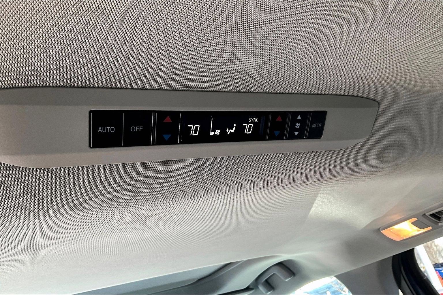 2024 Toyota Sienna XLE