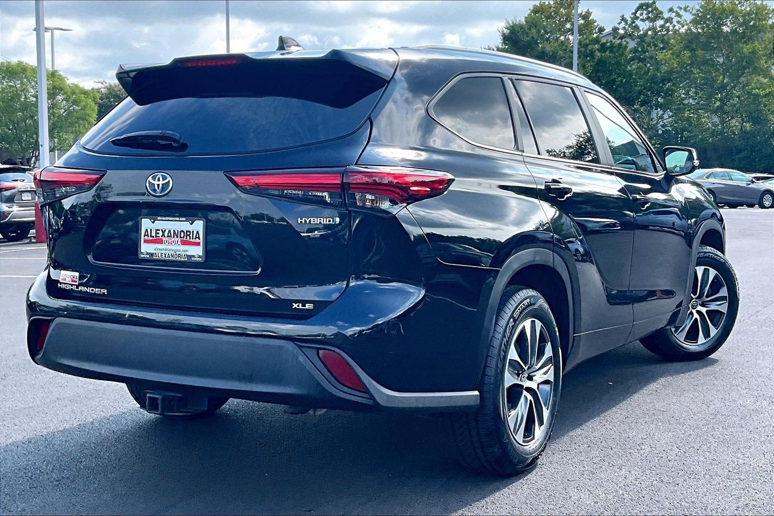2023 Toyota Highlander Hybrid XLE