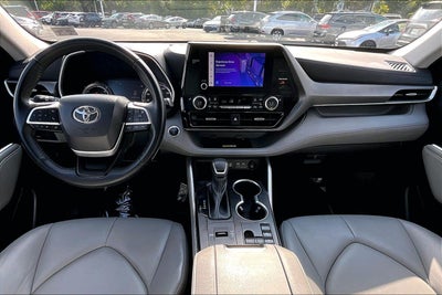 2023 Toyota Highlander Hybrid XLE