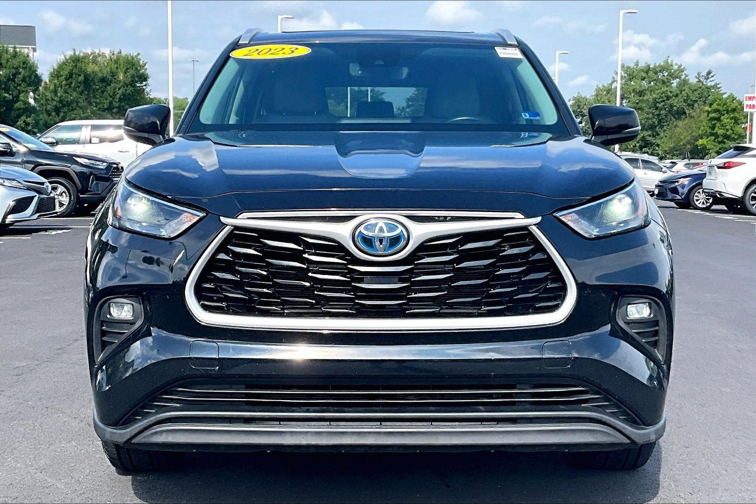 2023 Toyota Highlander Hybrid XLE