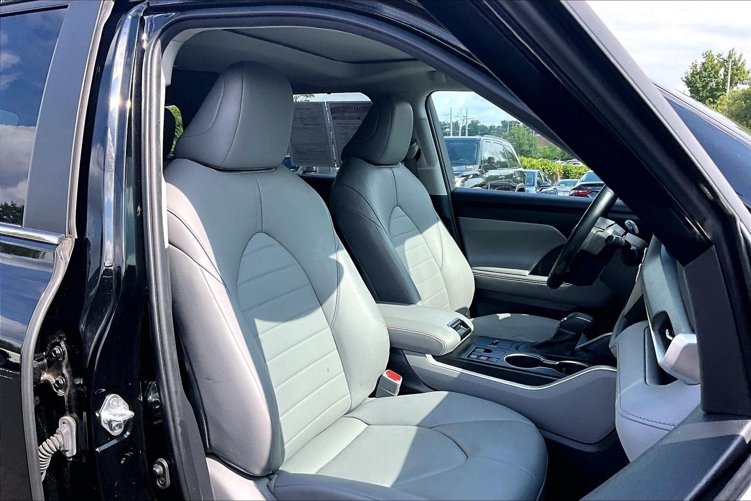 2023 Toyota Highlander Hybrid XLE