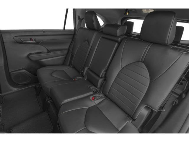 2023 Toyota Highlander Base